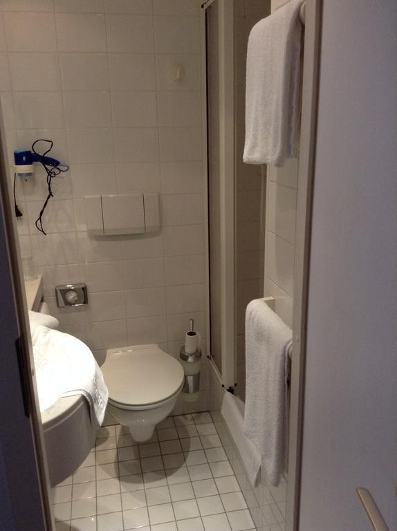 Hotel Zum Pfalzgrafen Heidelberg Pokoj fotografie