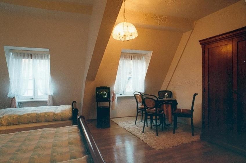 Hotel Zum Pfalzgrafen Heidelberg Pokoj fotografie